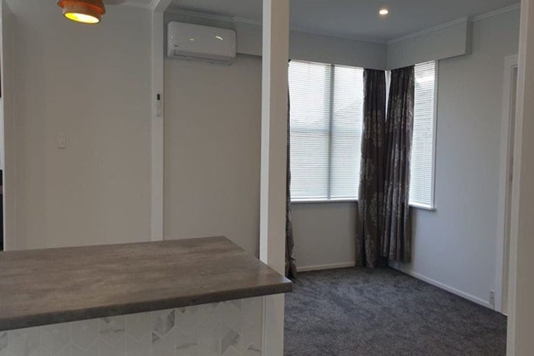 Photo of property in 2/24 Dale Crescent, Pakuranga, Auckland, 2010