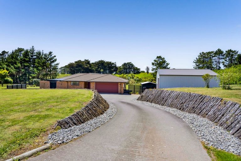 Photo of property in 1347 Carrington Road, Hurworth, New Plymouth, 4371
