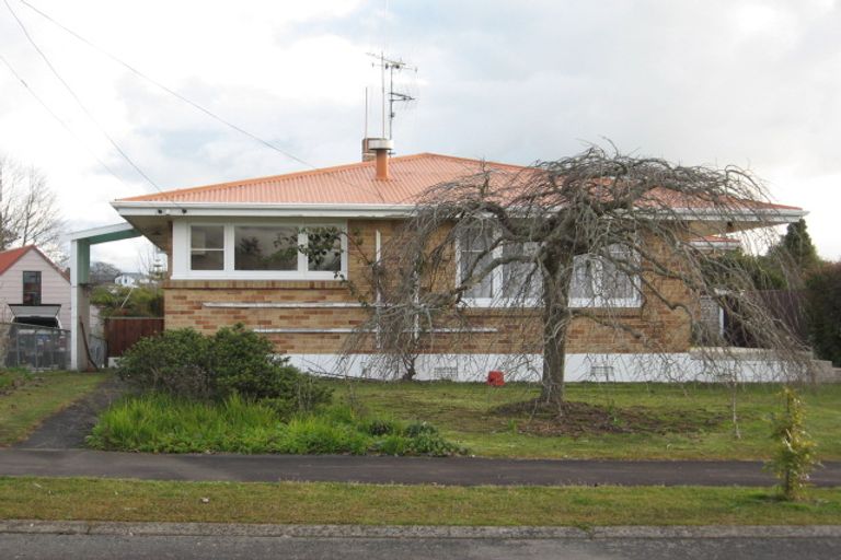 Photo of property in 42 Fenwick Crescent, Hillcrest, Hamilton, 3216