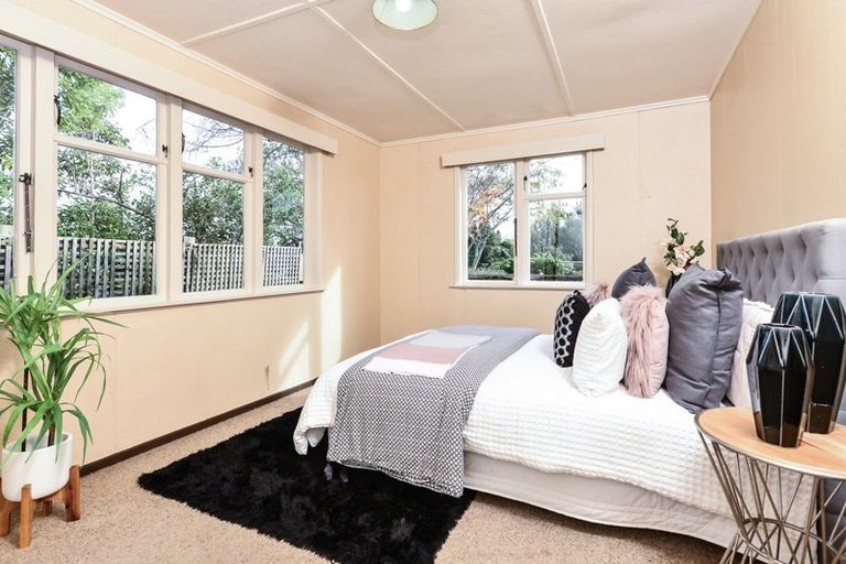 Photo of property in 1 Moule Place, Fairfield, Hamilton, 3214