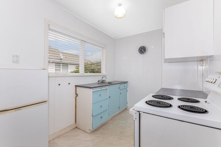 Photo of property in 1/1079 High Street, Taita, Lower Hutt, 5011