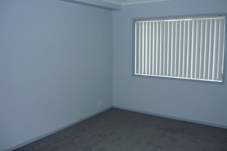 Photo of property in Santa Rosa, 3/340 Gulf Harbour Drive, Gulf Harbour, Whangaparaoa, 0930