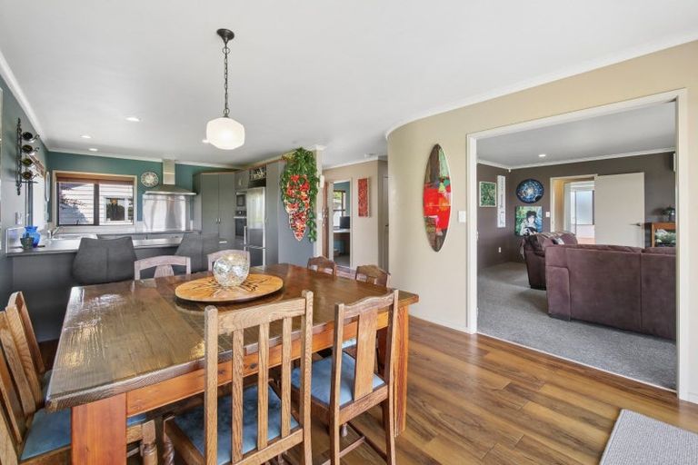 Photo of property in 154 Ohinepanea Road, Pukehina, Te Puke, 3186