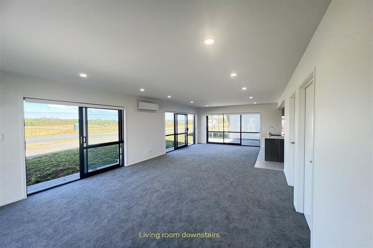 Photo of property in 2 Kaitiaki Drive, Clarks Beach, 2122