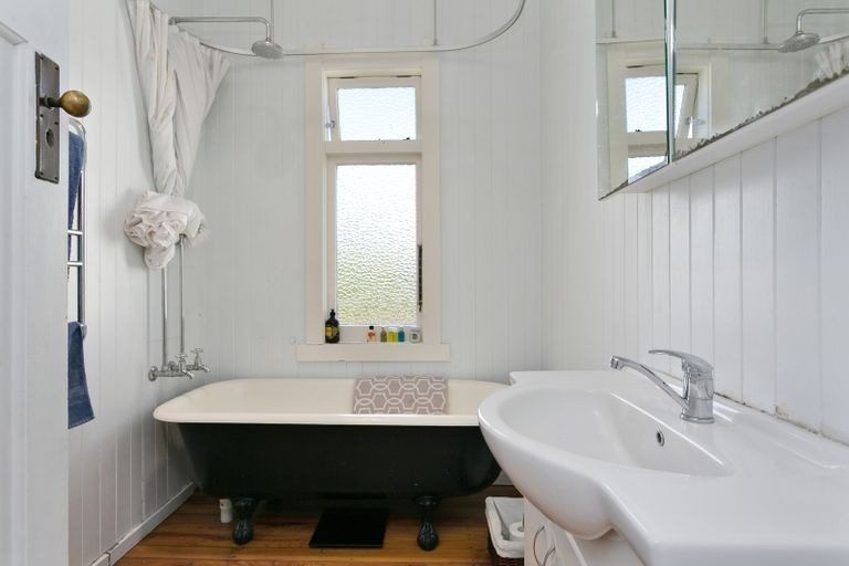 Photo of property in 104 Arnold Street, Leamington, Cambridge, 3432