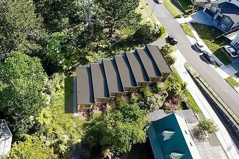 Photo of property in 3 Pharlap Drive, Northcross, Auckland, 0632