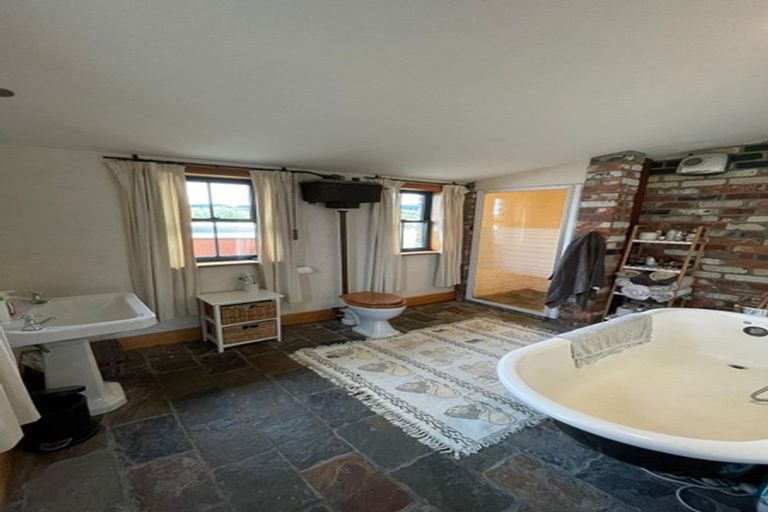 Photo of property in 66 Te Awa Road, Albert Town, Wanaka, 9382