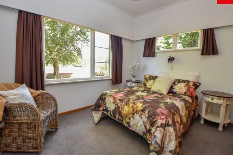 Photo of property in 50 Kent Street, Carterton, 5713