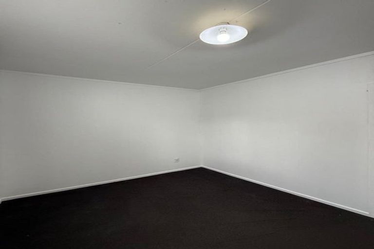 Photo of property in 9 Edwin Freeman Place, Ranui, Auckland, 0612
