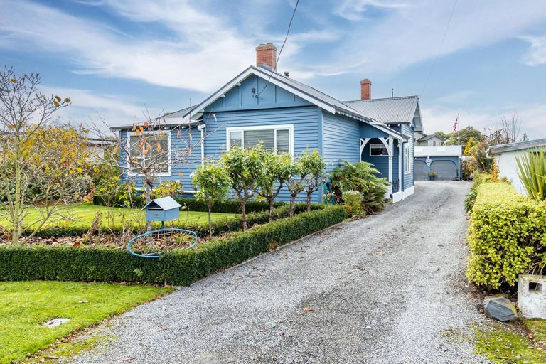 Photo of property in 12 Parsonage Road, Waimate, 7924