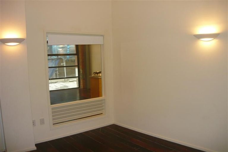 Photo of property in 20 Egmont Street, Te Aro, Wellington, 6011