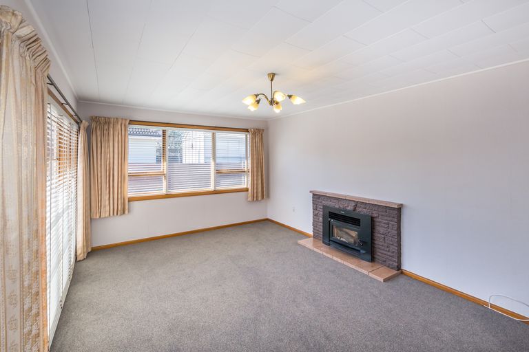 Photo of property in 32 Bournemouth Crescent, Aranui, Christchurch, 8061