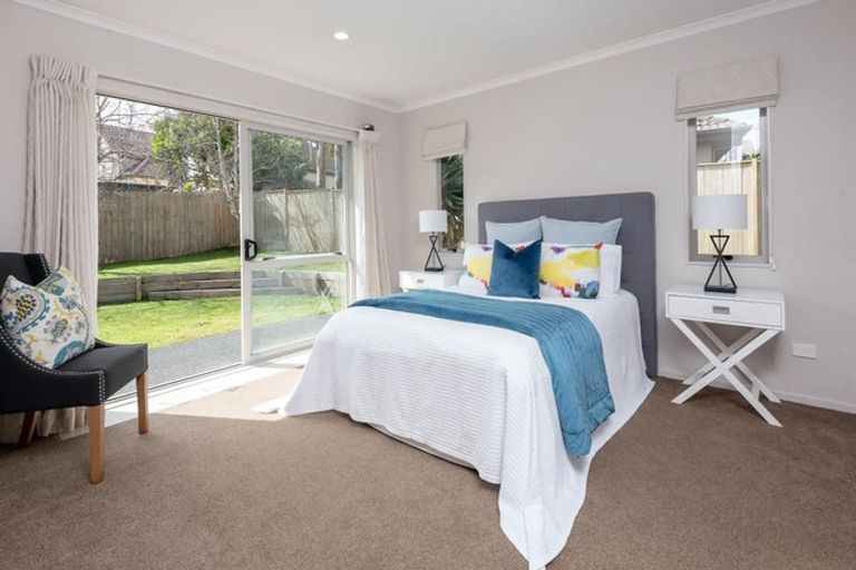 Photo of property in 18 Lissleton Drive, East Tamaki, Auckland, 2013