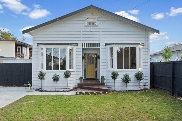 Photo of property in 9 Kitchener Street, Claudelands, Hamilton, 3214