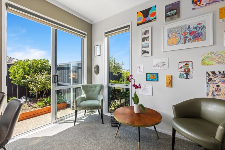 Photo of property in 14 Malbec Place, Huapai, Kumeu, 0810