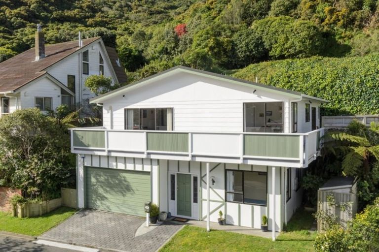 Photo of property in 23 Ngarimu Grove, Ngaio, Wellington, 6035