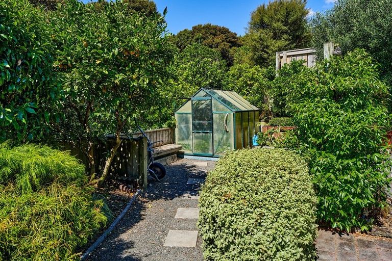 Photo of property in 12 Dornoch Place, Papakowhai, Porirua, 5024