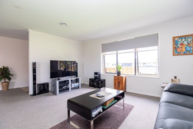 Photo of property in 18 Costello Drive, Ngatea, 3503