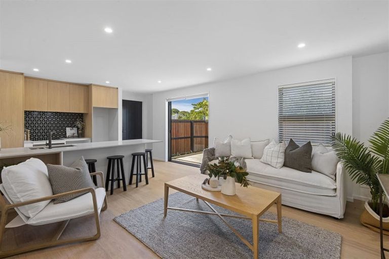 Photo of property in 2/112 Milton Street, Somerfield, Christchurch, 8024