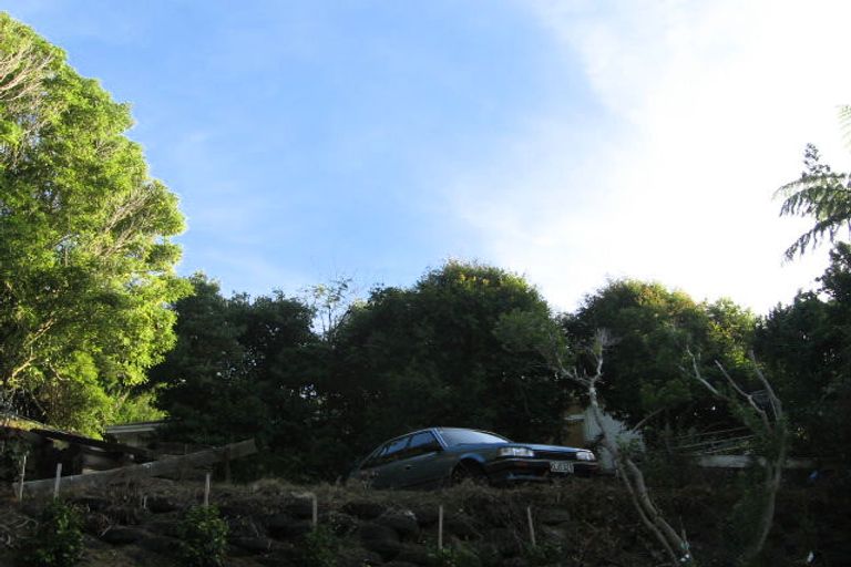 Photo of property in 4 Rakau Grove, Stokes Valley, Lower Hutt, 5019