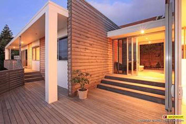 Photo of property in 11 Ocean Road, Paekakariki, 5034