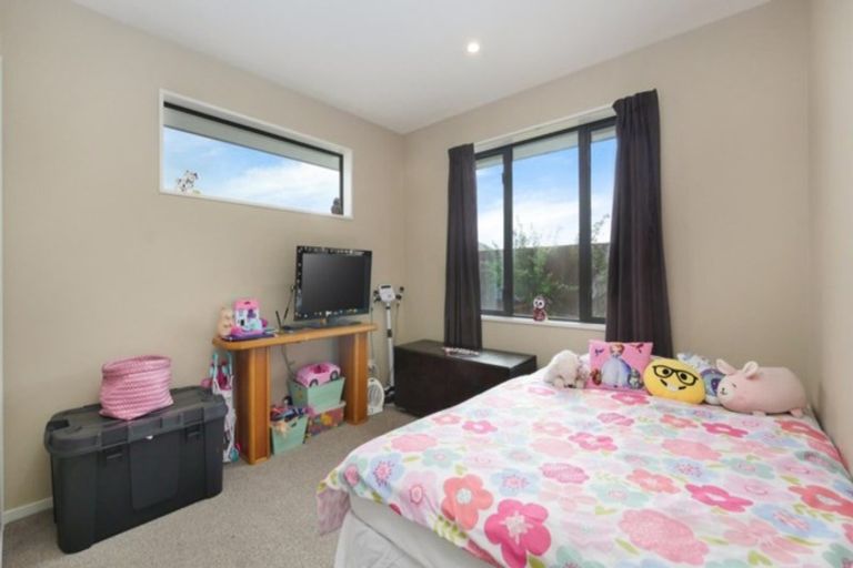 Photo of property in 16 Bellbird Place, Rolleston, 7614