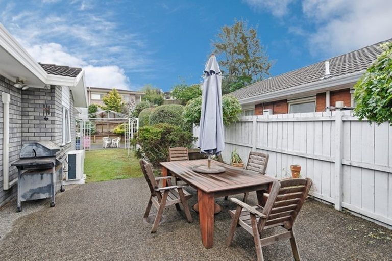 Photo of property in 22 Millstream Drive, Henderson, Auckland, 0610