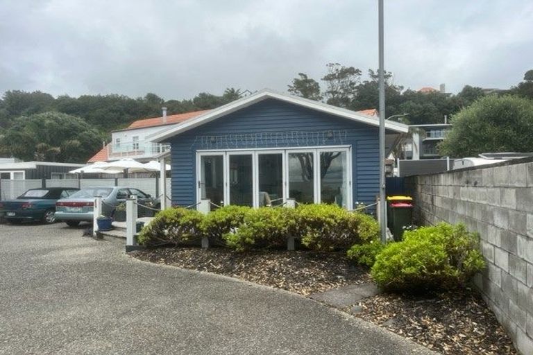 Photo of property in 48 The Esplanade, Eastern Beach, Auckland, 2012