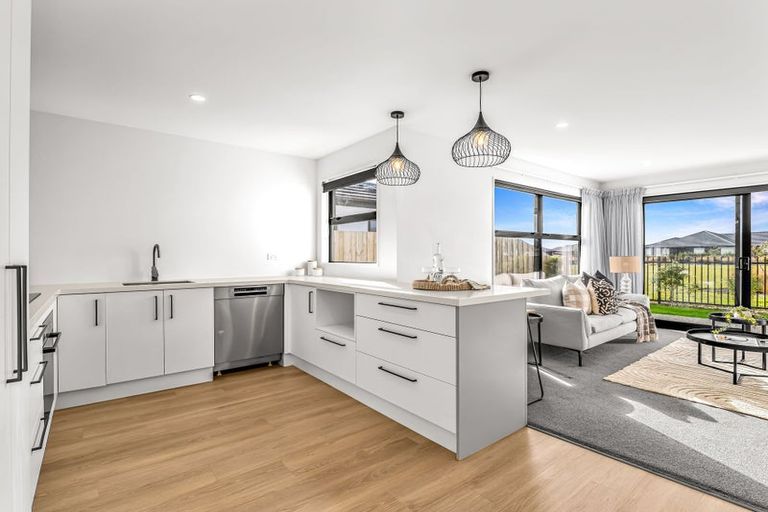 Photo of property in 6 Riroriro Lane, Halswell, Christchurch, 8025