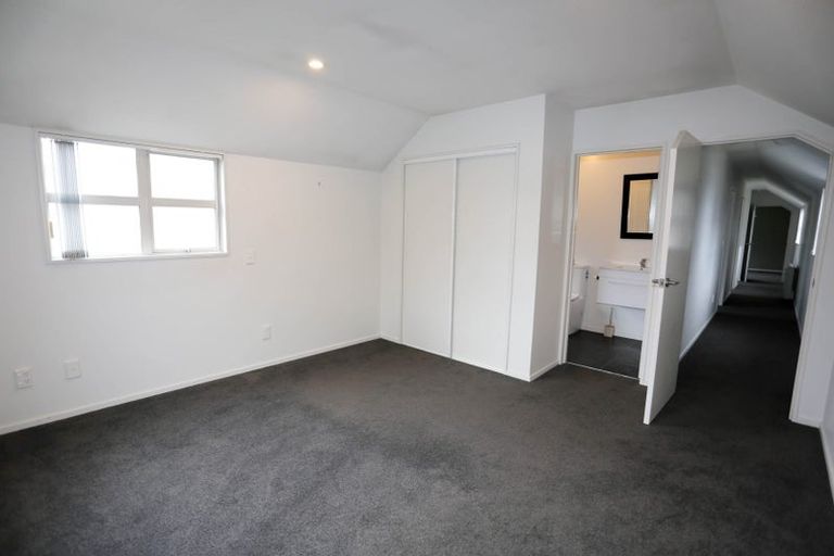 Photo of property in 484 Barbadoes Street, Edgeware, Christchurch, 8013