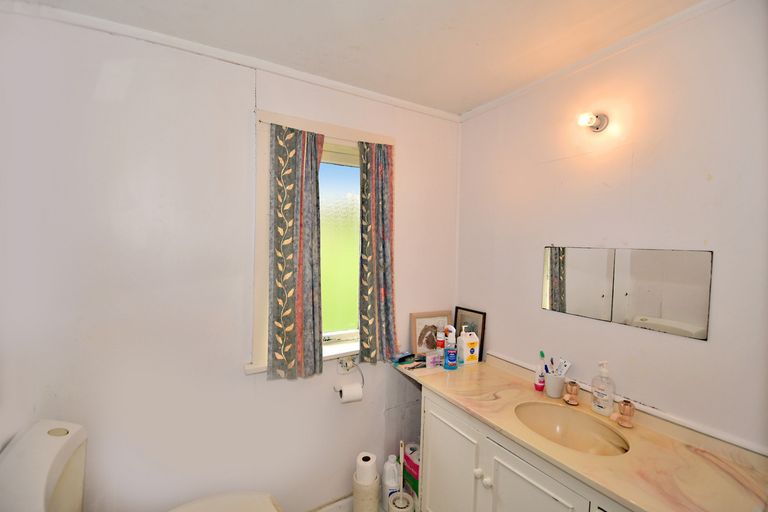 Photo of property in 77 Rodney Street, Wellsford, 0900