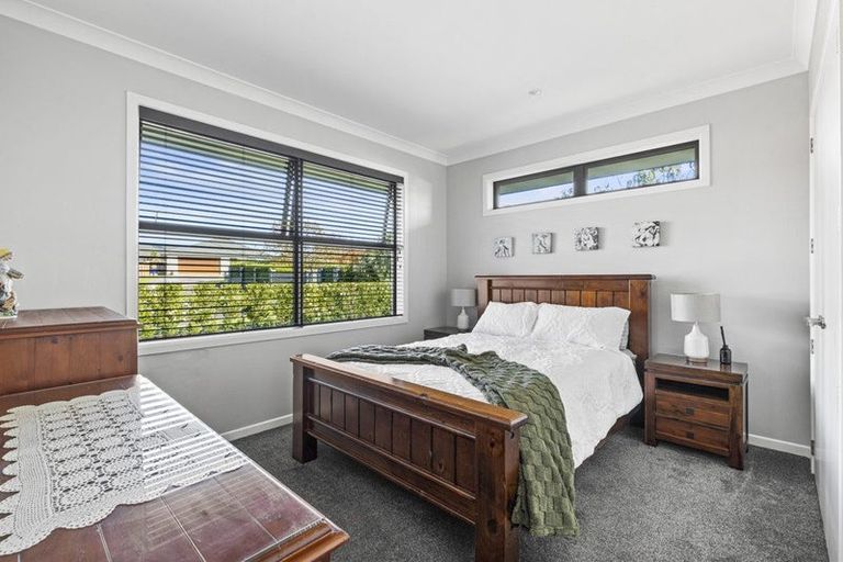 Photo of property in 10 Hanalin Drive, Marton, 4710