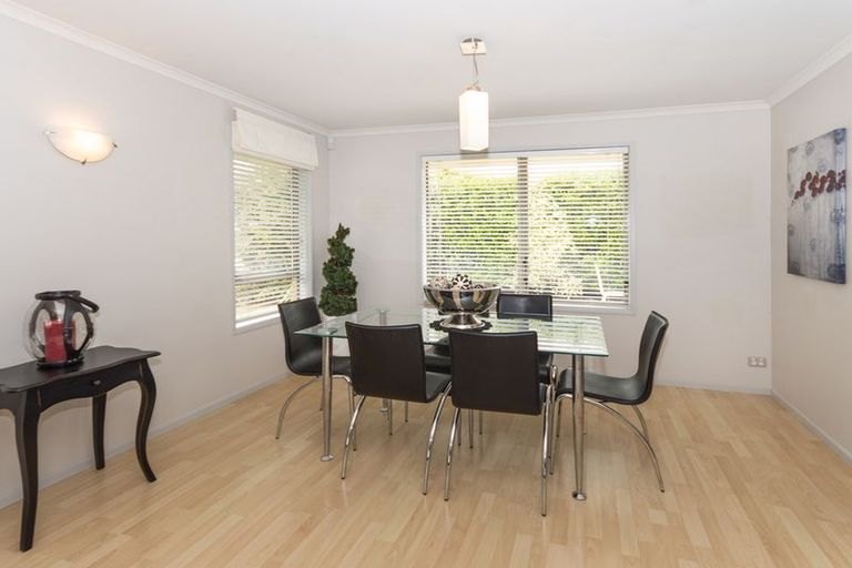 Photo of property in 40 Lough Bourne Drive, Pukekohe, 2120