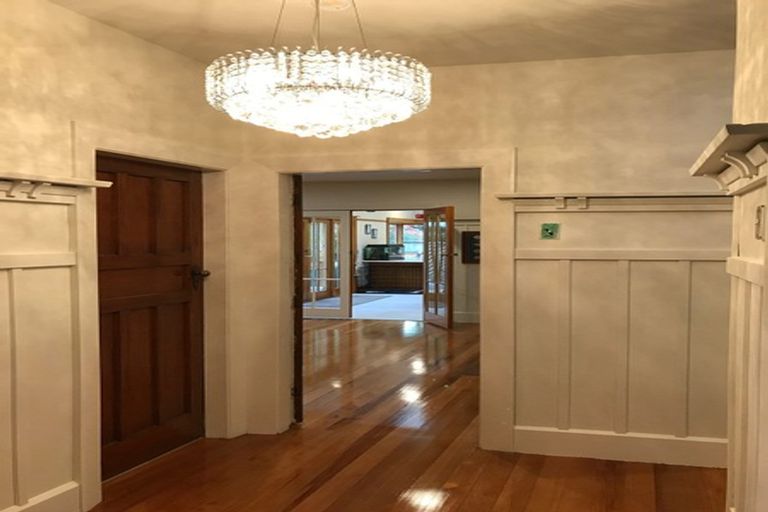 Photo of property in 173 Fifield Terrace, Opawa, Christchurch, 8023