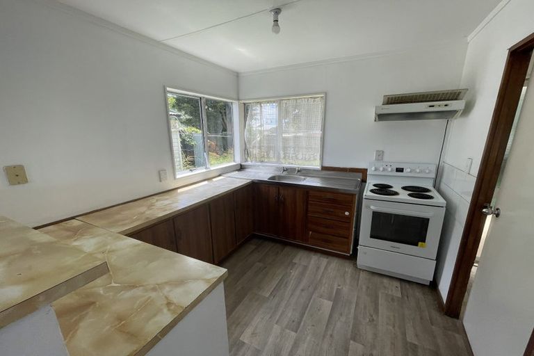 Photo of property in 12 Burundi Avenue, Clendon Park, Auckland, 2103