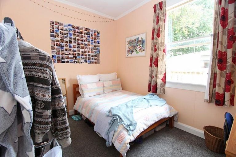 Photo of property in 33 Clyde Street, Roseneath, Port Chalmers, 9023