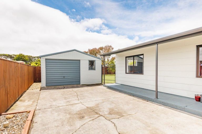 Photo of property in 25 Mcleavey Drive, Kelvin Grove, Palmerston North, 4414
