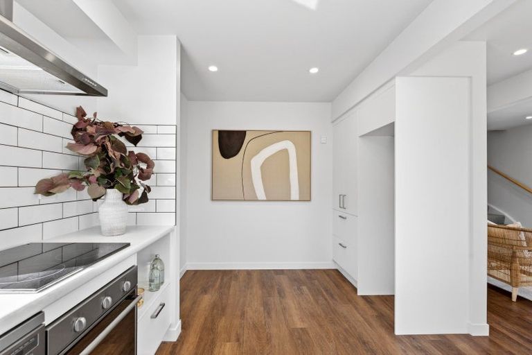 Photo of property in 7 Wilkie Place, Greenmeadows, Napier, 4112