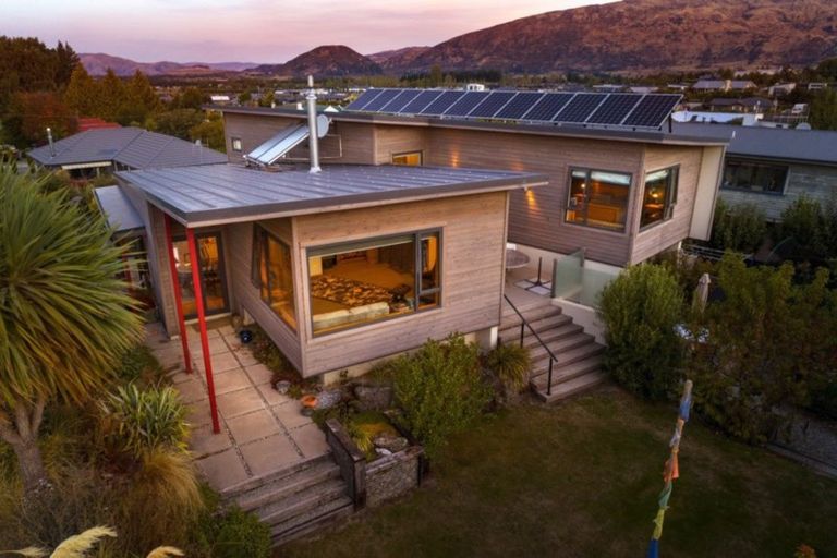 Photo of property in 187 Stone Street, Wanaka, 9305