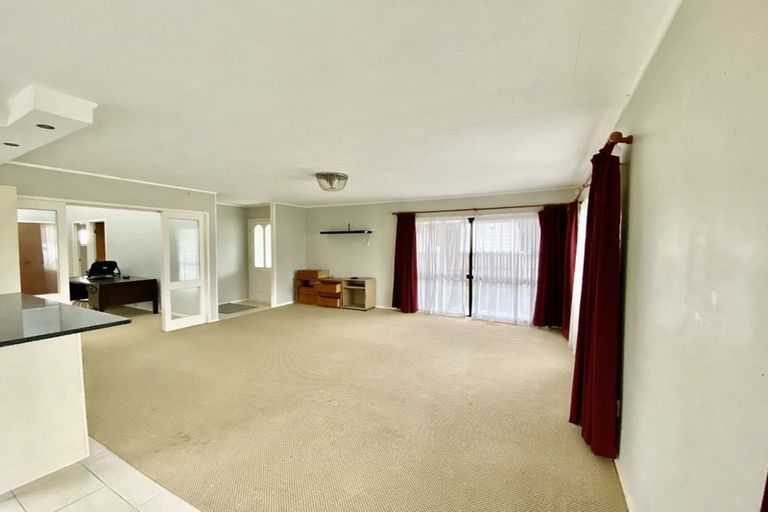Photo of property in 109 Everglade Drive, Totara Heights, Auckland, 2105