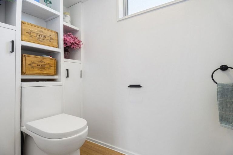 Photo of property in 43 Estuary Road, New Brighton, Christchurch, 8061