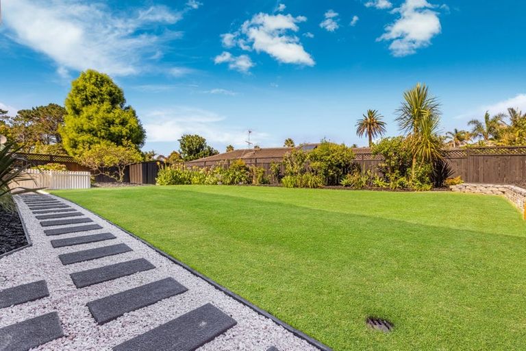 Photo of property in 49 Palomino Drive, Henderson, Auckland, 0612