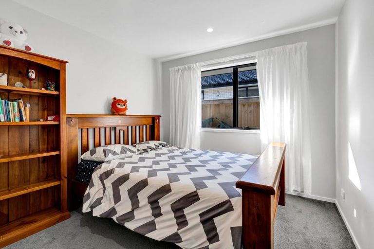 Photo of property in 51 Magnolia Drive, Westown, New Plymouth, 4310