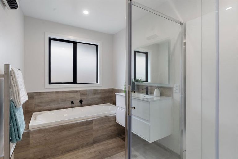 Photo of property in 4 Stubberfield Road, Halswell, 8025