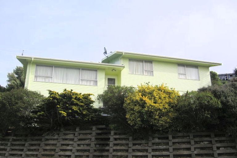 Photo of property in 6 Kimball Place, Johnsonville, Wellington, 6037