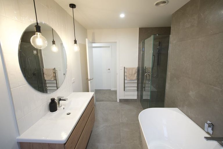 Photo of property in 23a Karina Terrace, Roslyn, Palmerston North, 4414