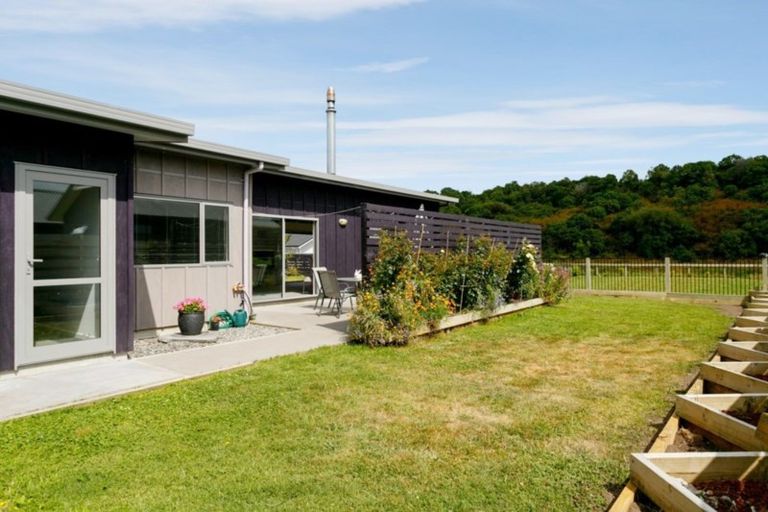 Photo of property in 50 Montgomery Crescent, Kinloch, Taupo, 3377