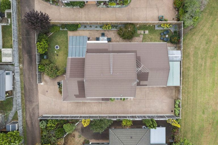 Photo of property in 77a Mirrabooka Avenue, Botany Downs, Auckland, 2010