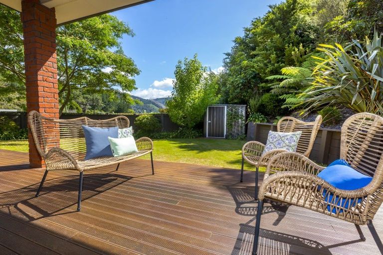 Photo of property in 13 Sylvan Way, Silverstream, Upper Hutt, 5019