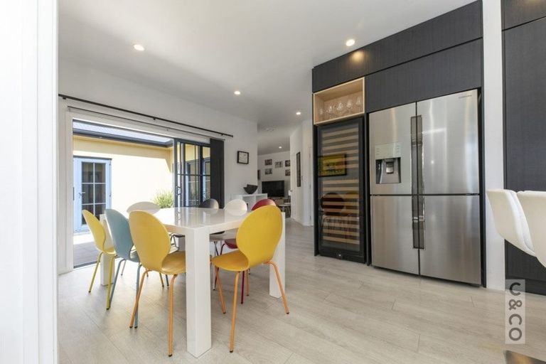 Photo of property in 31 Rosella Grove, Waimauku, 0812